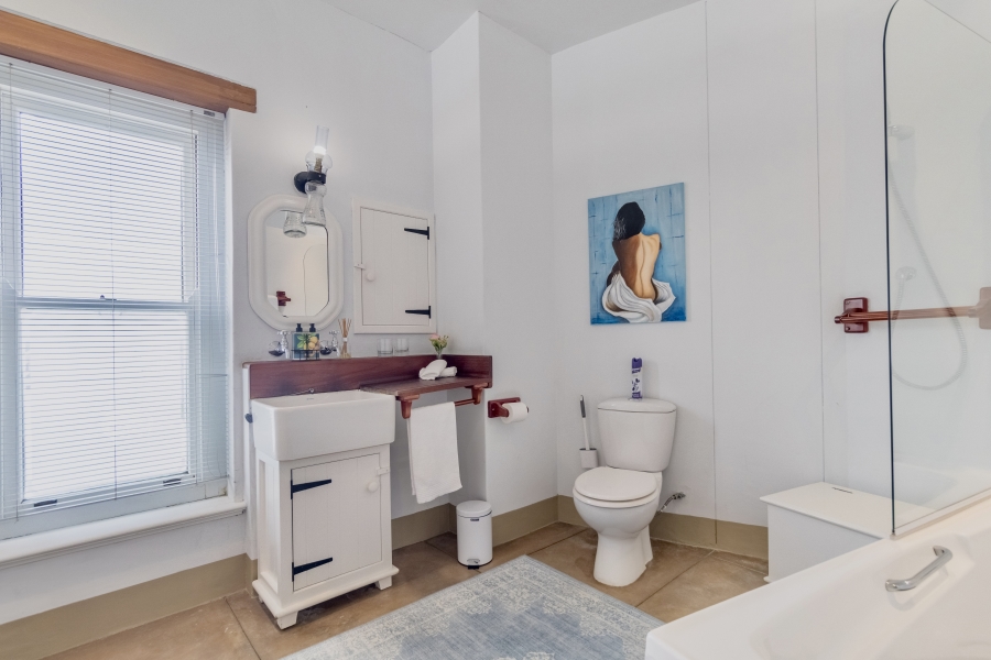 7 Bedroom Property for Sale in Yzerfontein Western Cape